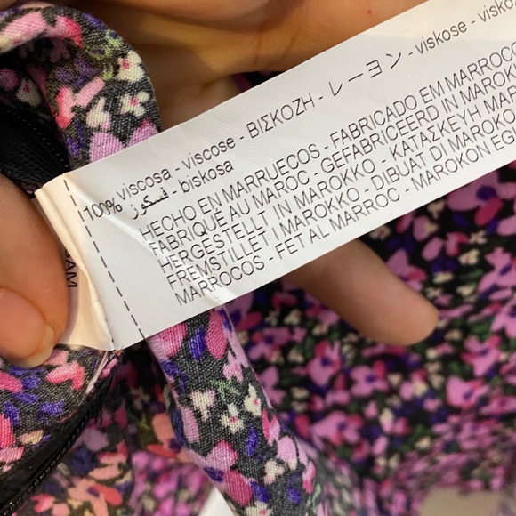 Zara Asymmetrical Hem Floral V Neck Blouse Small - Picture 8 of 9